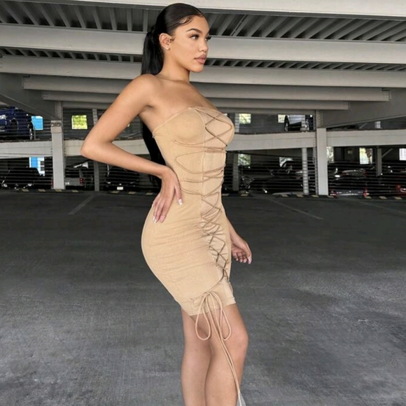 Nwt Satin Dress Size Medium - Picture 4 of 13